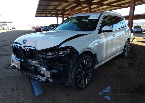 2019 BMW X7 xDrive40I z USA, uszkodzony, nr VIN 5UXCW2C57KLB43528